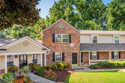 Arbors at Smyrna exterior